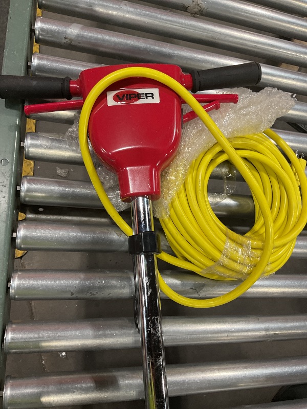 Photo 1 of **MISSING PARTS**VN2015 Venom Series Low Speed Buffer, 20' Deck Size, 175 RPM, 50' Power Cable, 110V, 1.5 hp, 19' Pad Driver