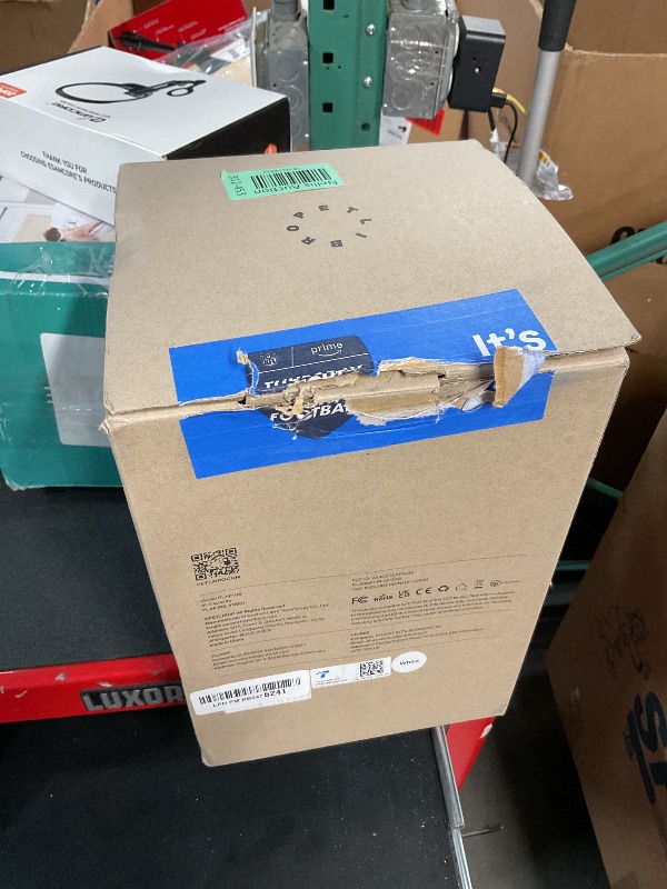 Photo 1 of PETLIBRO Automatic Cat Feeder, 5G WiFi Automatic Pet Feeder with Freshness Preservation, 3L Timed Cat Feeders for Dry Food, Up to 48 Portions 10 Meals Per Day, Granary Pet Feeder for Cat/Dog, White