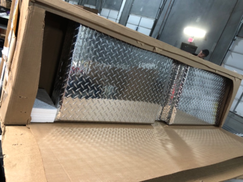 Photo 1 of Dee Zee DZ8363 Red Label Gull Wing Tool Box