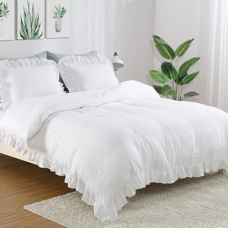 Photo 1 of ***STOCK PHOTO REFERENCE ONLY-UNKNOWN SIZE***
White Ruffle Duvet Cover Queen Size