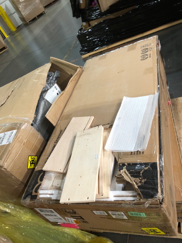 Photo 1 of *** FACTORY SEAL***BOX DAMAGE AND MIGHT HAVE SOME MISSING PART***Delta Children Essex 6 Drawer Dresser, Bianca White/Natural