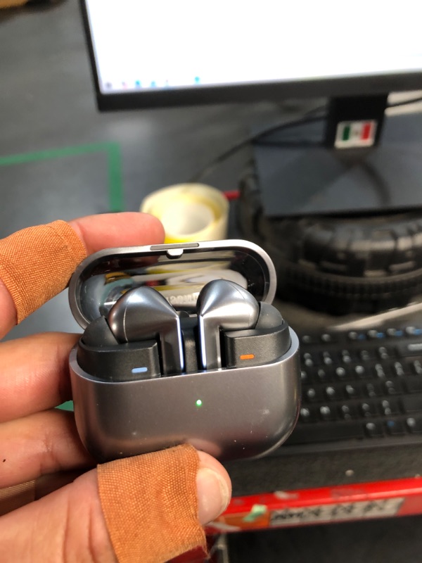 Photo 1 of SAMSUNG Galaxy Buds 3 Pro AI True Wireless Bluetooth Earbuds, Noise Cancelling, Sound Optimization, Real-Time Interpreter, Redesigned Comfort Fit, Silver [US Version, Amazon Exclusive 2Yr Warranty]