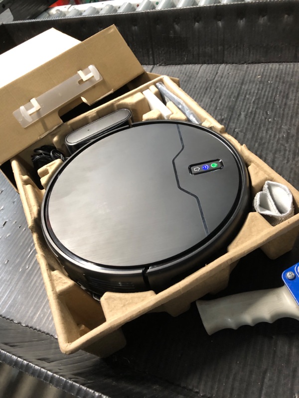 Photo 4 of ***ITEM TESTED FOR POWER, UNABLE TO TEST FURTHER***betboyles Robot Vacuum and Mop Combo, Robot Vacuum Cleaner, 6 Cleaning Modes, Large Capacity Water Tank Dustbin, Self-Charging, WiFi/App/Alexa, Ideal for Hard Floor, Carpet, Pet Hair