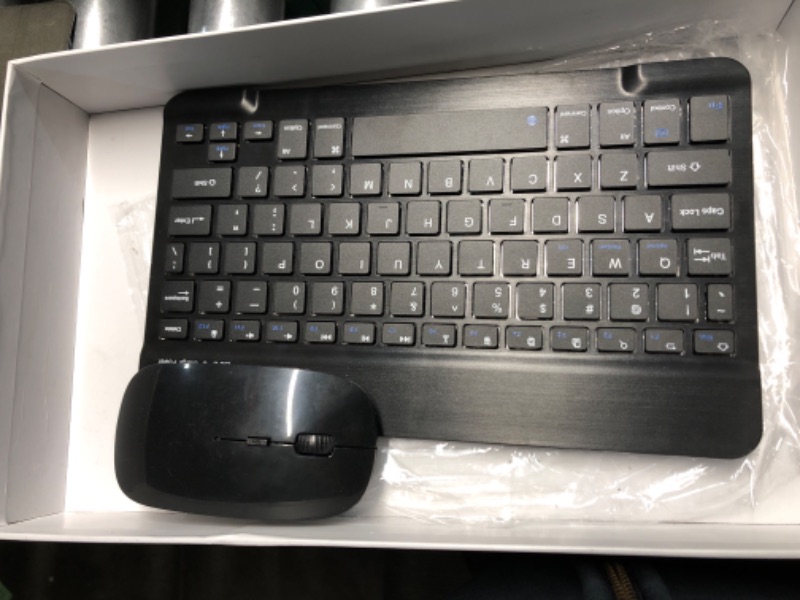 Photo 1 of **NON-REFUNDABLE, PARTS ONLY**TURNS ON** ZONKO 2024 Latest 2 in 1 Tablet 10 inch 4G Phone Call with Dual Sim Card Slot, 4GB+64GB Storage(Support 512GB Expand), Octa-Core Processor,13MP Camera, WiFi Tablet with Keyboard Mouse Stylus(Silver)