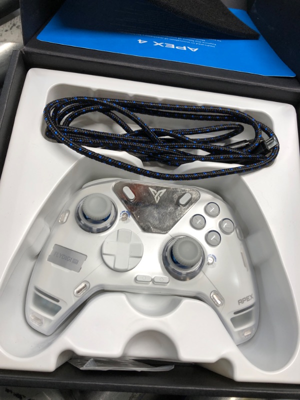 Photo 1 of FLYDIGI APEX 4 Wireless PC Controller Force Feedback Trigger Force-Adjustable Alloy Joysitck Full-Color LCD Display 1500mAh 1000hz Report Rate Stereo Vibration PC/NS/TV/Android/Laptop