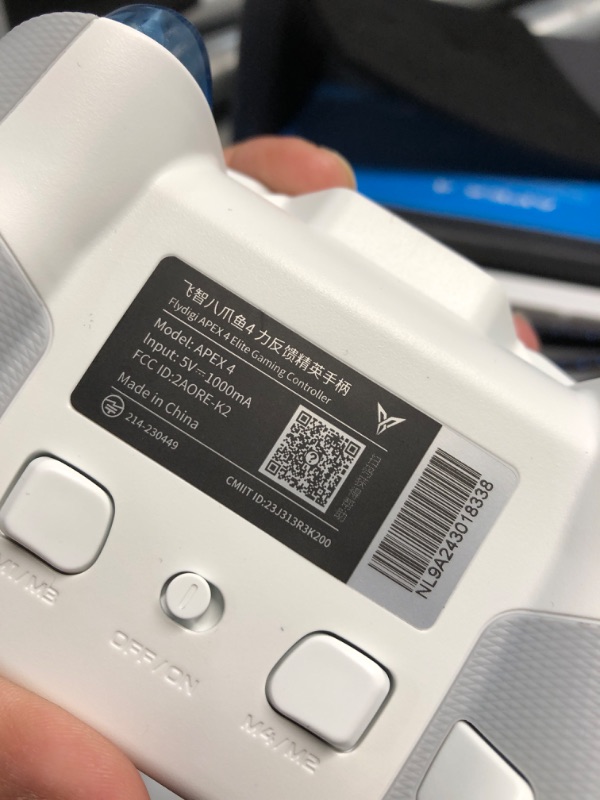 Photo 1 of FLYDIGI APEX 4 Wireless PC Controller Force Feedback Trigger Force-Adjustable Alloy Joysitck Full-Color LCD Display 1500mAh 1000hz Report Rate Stereo Vibration PC/NS/TV/Android/Laptop