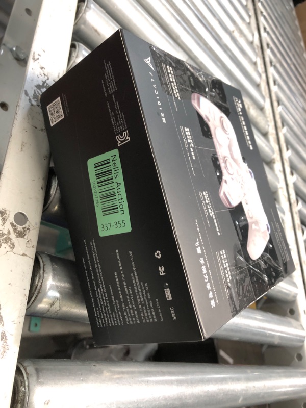 Photo 1 of FLYDIGI APEX 4 Wireless PC Controller Force Feedback Trigger Force-Adjustable Alloy Joysitck Full-Color LCD Display 1500mAh 1000hz Report Rate Stereo Vibration PC/NS/TV/Android/Laptop