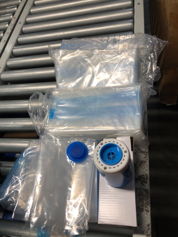Photo 1 of **MISSING MAJORITY OF BAGS, ONLY 11 IN BOX** 3 JUMBO, 6 LARGE, 2 MEDIUM**
Vacuum Storage Bags with Electric Pump, 26 Pack (3 Jumbo/3 Large/10 Medium/10 Small) Vacuum Seal Space Saver Bags for Clothing, Pillows, Blanket, Bedding, Comforters