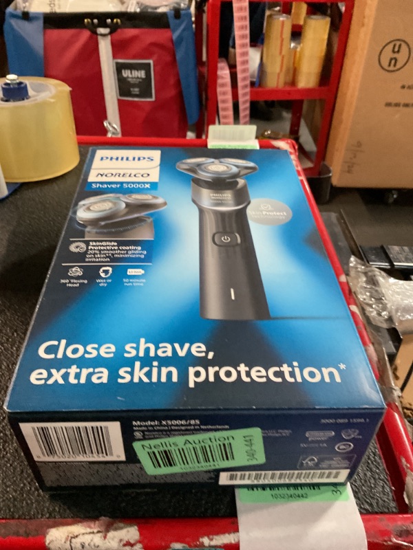 Photo 1 of Philips Norelco Shaver 5000X, Rechargeable Wet & Dry Shaver with Precision Trimmer and Storage Pouch, X5006/85