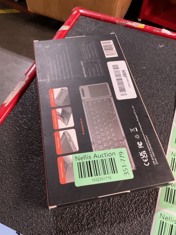 Photo 1 of ZZR SEVEN Bluetooth Keyboard, Foldable Keyboard, Portable Keyboard with Touch Pad, Travel Keyboard Compatible with Windows iOS Android, iPhone and Tablet (B066T)