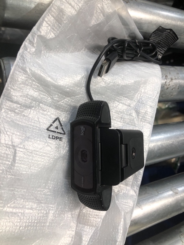 Photo 1 of Logitech C920x HD Pro Webcam, Full HD 1080p/30fps Video Calling, Clear Stereo Audio, HD Light Correction, Works with Skype, Zoom, FaceTime, Hangouts, PC/Mac/Laptop/Macbook/Tablet - Black