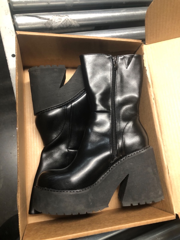Photo 1 of (8.5) Cool Fashion Women Motorcycle Boots Chunky High Heels Platform Ankle Punk Goth Holloween Cosplay Shoes