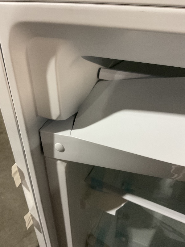 Photo 7 of ***USED - DAMAGED - NO PACKAGING - UNTESTED - SEE PICTURES ***
Kenmore Fully Convertible Upright Freezer/Refrigerator 7 Cu Ft Mini Freezer/Fridge Stand Up Freezer Space-Saving Deep Freezer Low Frost Manual Defrost Quick Freeze Garage Ready