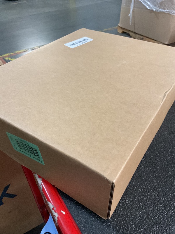 Photo 1 of Apple iPad Pro 13-Inch (M4): Built for Apple Intelligence, Ultra Retina XDR Display, 512GB, 12MP Front/Back Camera, LiDAR Scanner, Wi-Fi 6E, Face ID, All-Day Battery Life — Space Black