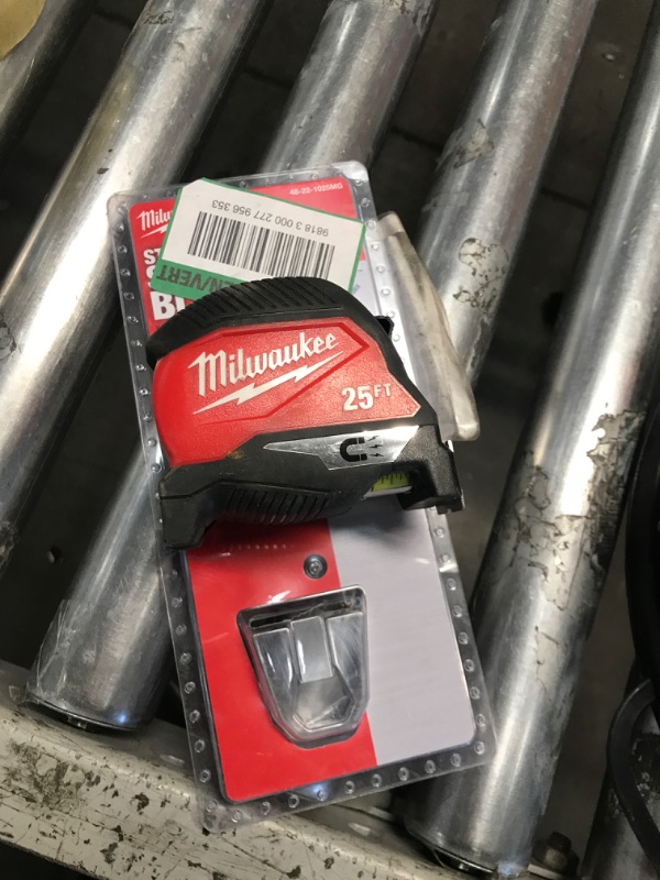 Photo 2 of 1 PACK**
Milwaukee 25 ft. Compact Magnetic Straighter Stiffer Blade Tape Measure 1inch Width 48-22-1025M 