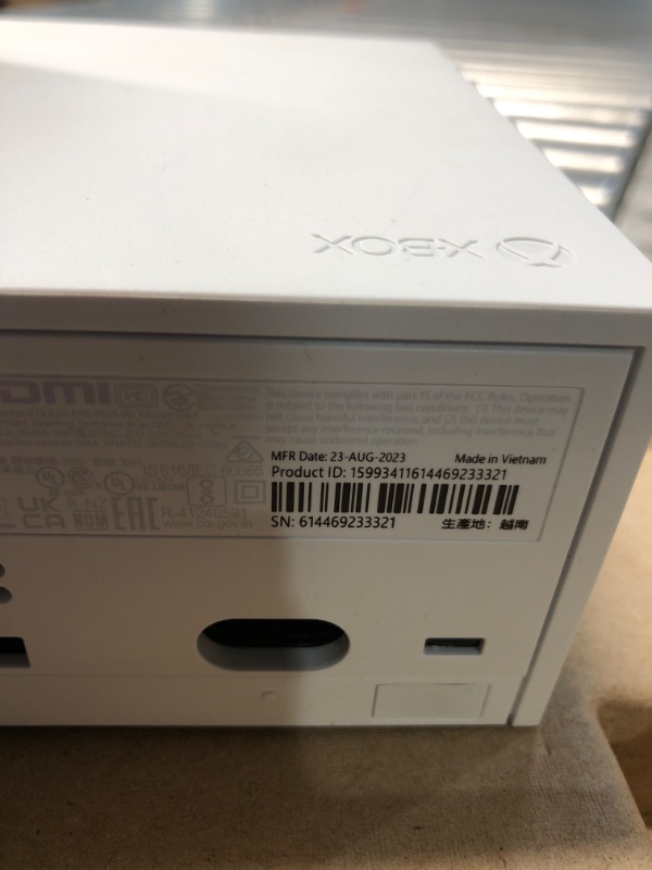 Photo 2 of ***(NO RETURNS OR REFUNDS/  PARTS ONLY/ NON FUNCTIONAL/ )***
Xbox Series S Starter Bundle - Includes hundreds of games with Game Pass Ultimate 3 Month Membership - 512GB SSD All-Digital Gaming Console