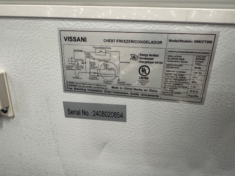 Photo 3 of *DIRTY**7.0 cu. ft. Manual Defrost Chest Freezer with LED Light in White Garage Ready


