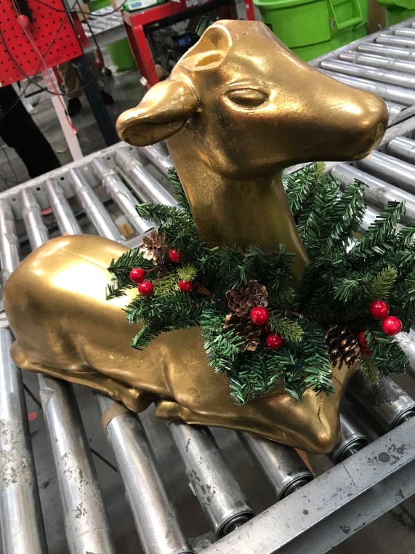 Photo 2 of * MISSING PARTS* Gold Plastic Outdoor Christmas Decoration