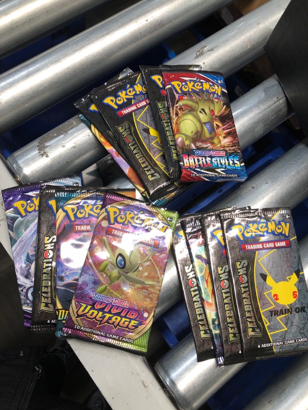 Photo 3 of ***NON REFUNDABLE, OPENED, MAY BE MISSING CARDS***Pokemon Trading Card Game: Celebrations Elite Trainer Box, Multicoloured