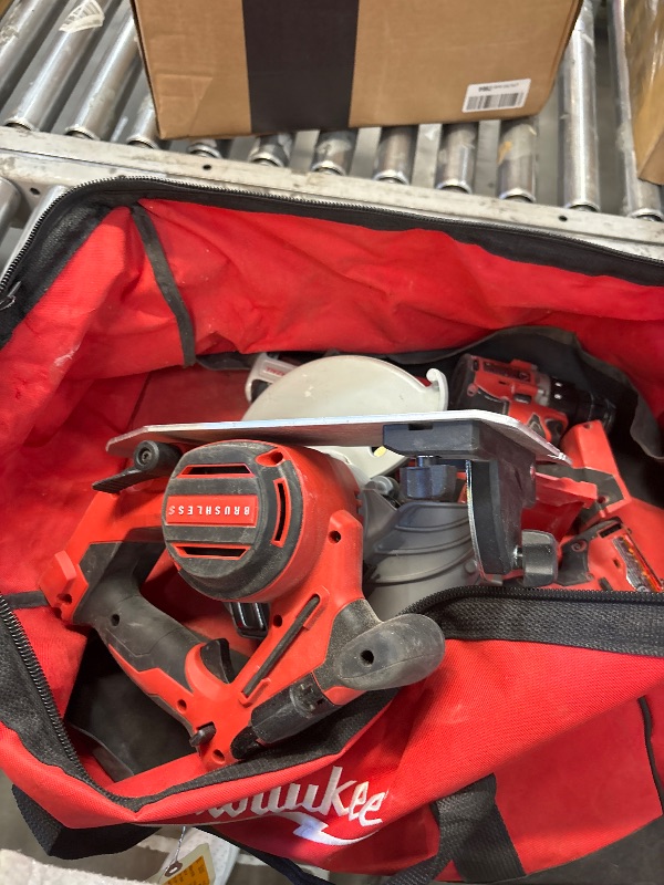 Photo 3 of - Milwaukee
M18 18V Lithium-Ion Cordless Combo Tool Kit (4-Tool) w/ 6-1/2 in. Circular Saw and Multi Tool