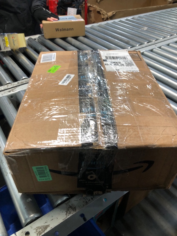 Photo 1 of Bedsure Velvet Quilt King Size Set, Luxury Bedspread Quilted Bedding Set for King Size Bed, Ultra Soft Coverlet with 2 Matching Pillow Shams, 106"x96", Teal Green