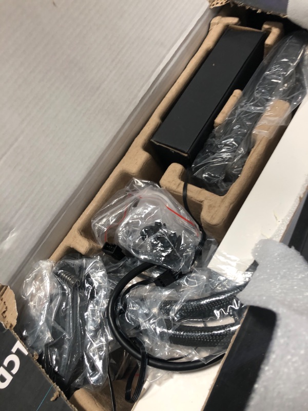 Photo 1 of Lian Li Hydroshift 360 AIO - Pre-Installed 3 x 28MM Fans, Side-Mounted Coolant Pathway, 2.88” LCD Screen 480 x 480 Res. Captured Images & Recorded Videos -LGA 1851,1700, 1200, AM5,4 -Black(HSLCD36SB)