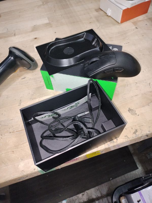 Photo 1 of DeathAdder V3 Pro Lightweight Wireless Optical Gaming Mouse with 90 Hour Battery