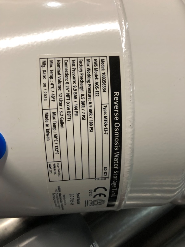 Photo 4 of ***USED - LEAKING WATER - UNABLE TO VERIFY FUNCTIONALITY - LIKELY MISSING PARTS***
A.O. Smith High- Efficiency with SmartFlow Technology Mechanical Filtration Reverse Osmosis Filtration System
