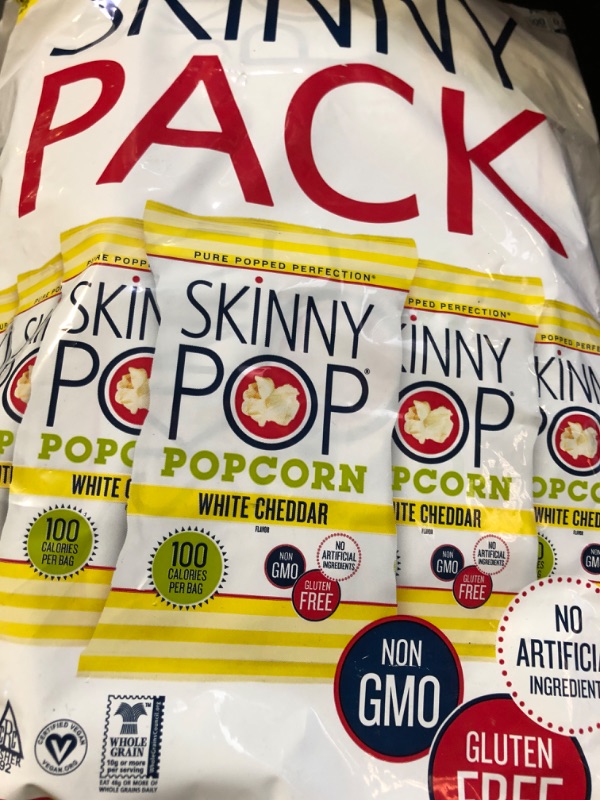 Photo 2 of SkinnyPop White Cheddar Popcorn Skinny Pack - 6ct - 3.9oz