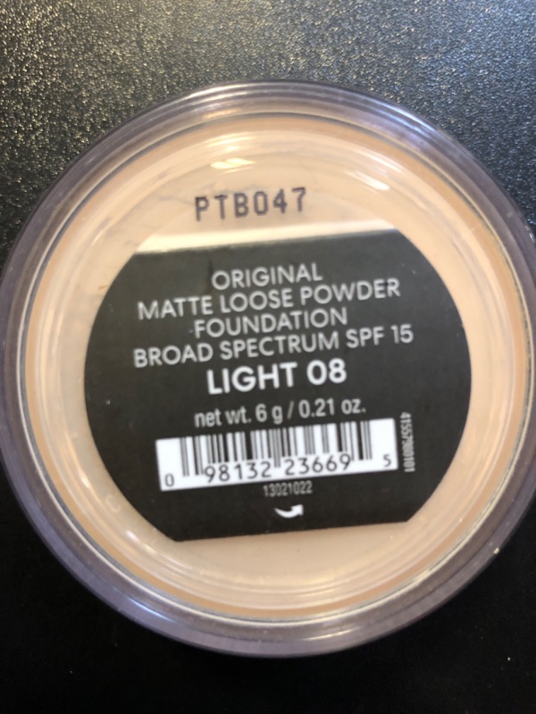 Photo 1 of bareMinerals Original Matte Loose Powder Foundation SPF 15
