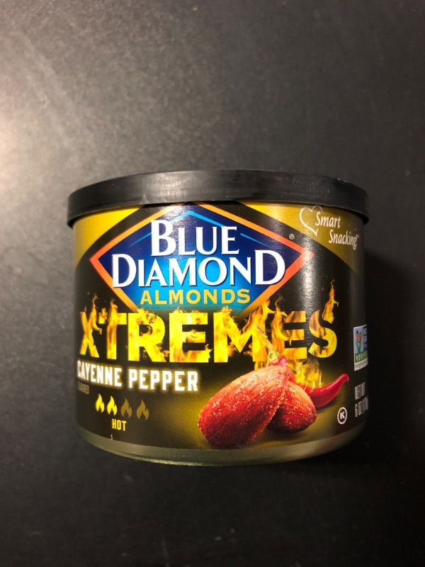 Blue Diamond Almonds XTREMES Cayenne Pepper Flavored Snack Nuts for