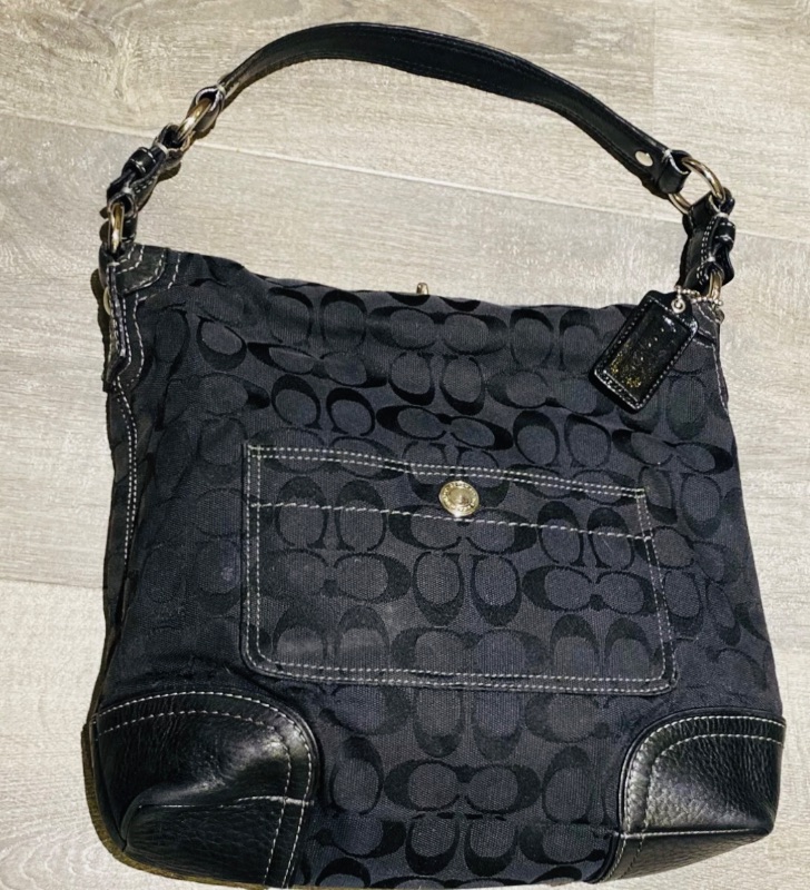 Photo 1 of COACH 10982 SIGNATURE CHELSEA BLACK HOBO SHOULDER BAG