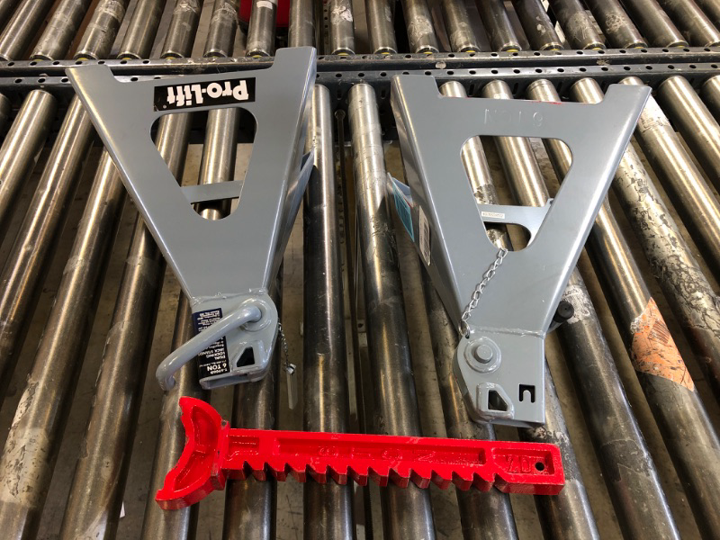 Photo 2 of MISSING RED CAR JACK **** Pro-Lift T-6906D Double Pin Jack Stand - 6 Ton