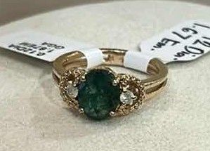 Photo 1 of STERLING SILVER W 18K GOLD OVERLAY W NATURAL EMERALD BERYL APPROX 1.67 CTW OVAL FACETED AND NATURAL DIAMOND 0.12 CTW RING GGA CERTIFIED (EST SIZE 7) -RN040644