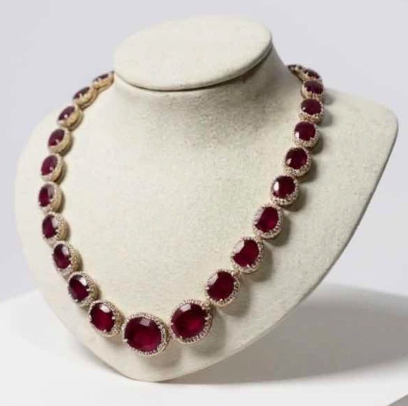 Photo 1 of STERLING SILVER (.925) W YELLOW GOLD OVERLAY NECKLACE W NATURAL RUBY CORUNDUM OVAL BRILLIANT FACETED (29 PCS) APPROX 136.41 CTW AND NATURAL DIAMOND ROUND BRILLIANT CUT (58 PCS) APPROX 3.79 CTW GGA INSURANCE APPRAISAL-NK017299