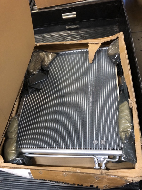 Photo 2 of A-Premium A/C Condenser Replace# 4814, 2108300270 - Compatible with Mercedes-Benz E-Class E300 1995-1997, E320 1996-2002, E420 1997-1997, E430 1998-2002, E55 AMG 1999-2002