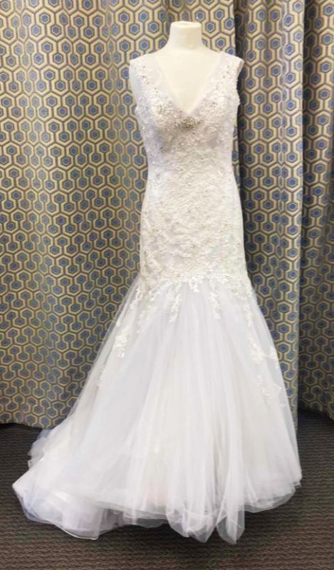 Photo 1 of BRIDAL GOWN “SOPHIA TOLLI” WHITE MERMAID w LACE TULE PEARL & RHINESTONE BEADING SIZE 10
