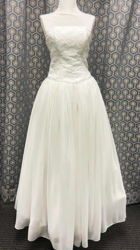 Photo 1 of BRIDAL GOWN “MOONLIGHT BY BRIDAL ELEGANCE” STRAPLESS WHITE WEDDING DRESS, FITTED BODICE, A-LINE SKIRT SIZE 5/6