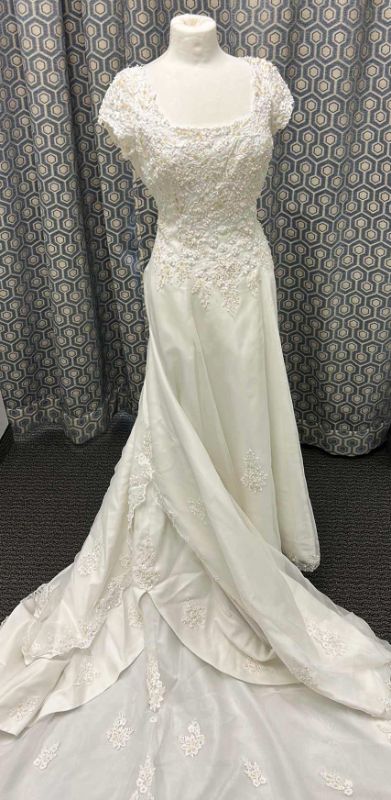 Photo 1 of "BRIDAL GOWN "ALFRED ANGELS" ORGANZA, SQUARE NECK, CAP SLEEVE, EMBROIDERED BODICE, A-LINE, FULL TRAIN WITH LACE EDGE SIZE 10