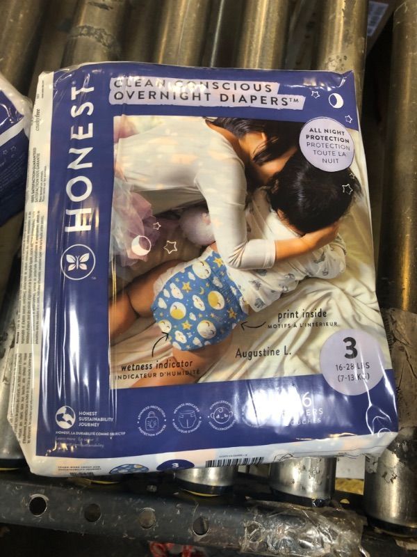 Photo 2 of The Honest Company Clean Conscious Overnight Diapers | Plant-Based, Sustainable | Cozy Cloud + Star Signs | Club Box, Size 3 (16-28 lbs), 26 Count
