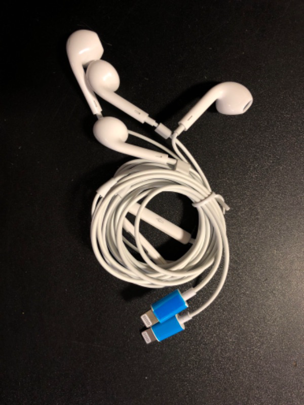 Photo 1 of 2 Pack - Generic Lighting Headphones - White