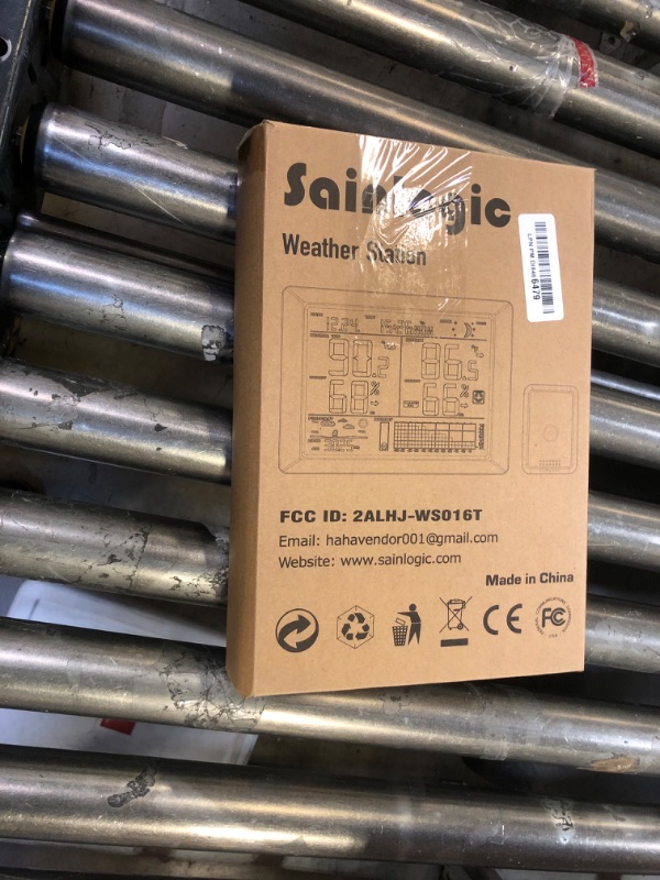 Photo 1 of La Crosse Technology Advanced Weather Station with Full-Color LCD & Atomic Time - Monitor Indoor/Outdoor Conditions with Temperature Alerts and Humidity Readings with Transmission Range of 300 Feet