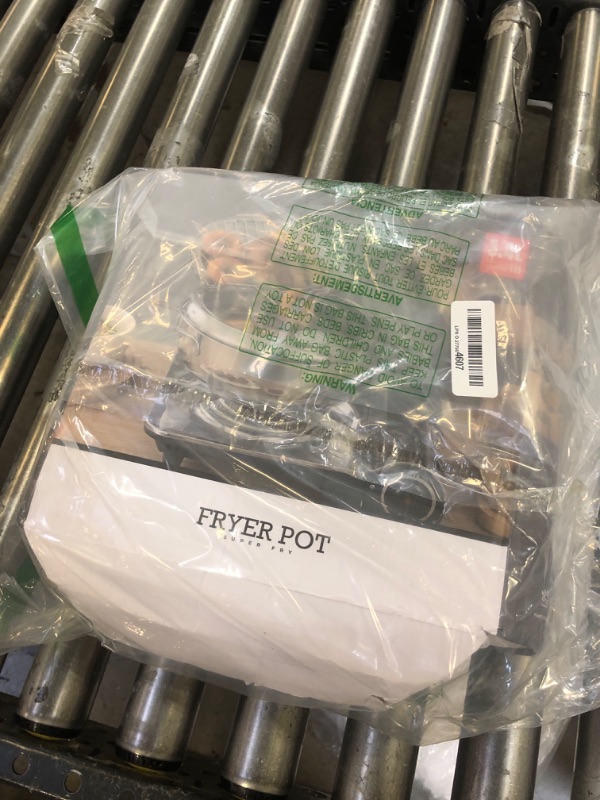 Photo 1 of 3.4L Deep Fryer Pot, Japanese Tempura Small Deep Fryer Stainless Steel Frying Pot With Thermometer,Lid And Oil Drip Drainer Rack for French Fries Shrimp Chicken Wings(304)