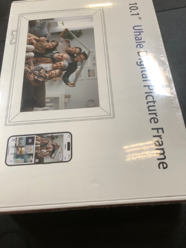 Photo 2 of 10.1 Inch WiFi Digital Picture Frame