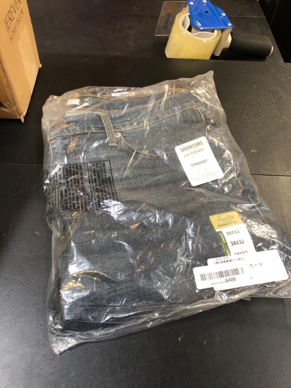 Levi Strauss Signature Gold Men's Regular Straight Fit Jeans, Bigfoot