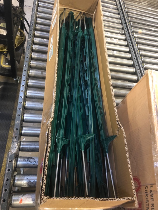 Photo 1 of Houseables Electric Fence Posts, Step in Fence Post, Electric Fence Stakes, 4 FT, 25 Pack, Fence Poles, Garden Post, Posts for Fencing, Electric Fencing Posts, Electric Fencing, Plastic, Green