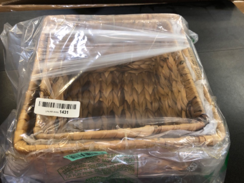 Photo 1 of StorageWorks Wicker Storage Basket, Water Hyacinth Basket for Organizing, Decorative Water Hyacinth Storage Baskets, Set of 2, Large and Small