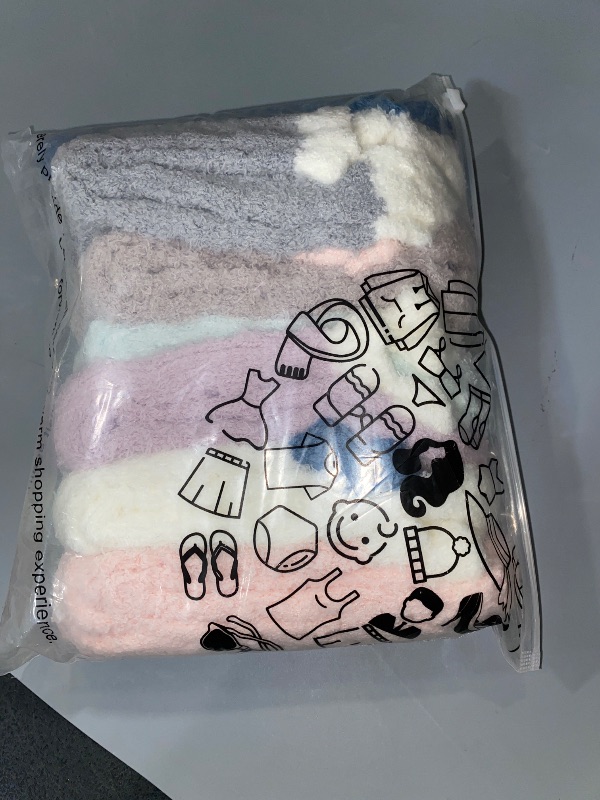 Photo 1 of ONE SIZE** Azue Fuzzy Warm Slipper Socks Women Super Soft Microfiber Cozy Sleeping Socks 6 or 5 Pairs
