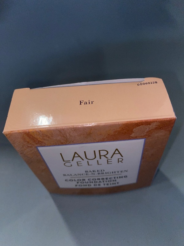 Photo 1 of LAURA GELLER NEW YORK Award-Winning Baked Balance-n-Brighten Color Correcting Powder Foundation - Fair - Buildable Light to Medium Coverage - Demi-Matte Natural Finish
