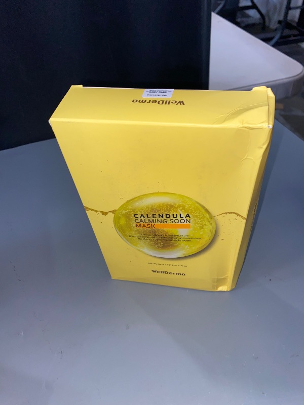 Photo 1 of Wellderma Calendula Calming Soon Mask Set